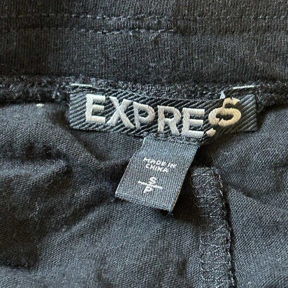 Women’s Express sequin black skirt with shorts, size small - Picture 2 of 3